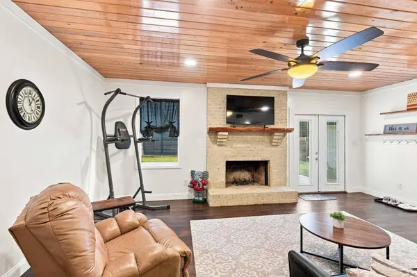 4180 Monteigne Dr, Pensacola, FL 32504