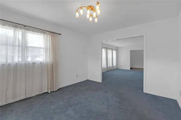 7002 DOREEN ST, Tampa, FL 33617