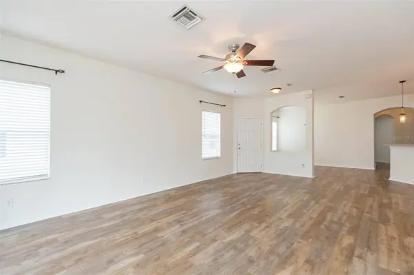 7409 SURREY WOOD LN, Apollo Beach, FL 33572