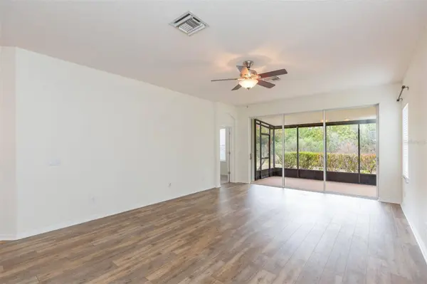 7409 SURREY WOOD LN, Apollo Beach, FL 33572