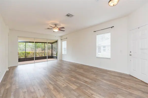 7409 SURREY WOOD LN, Apollo Beach, FL 33572