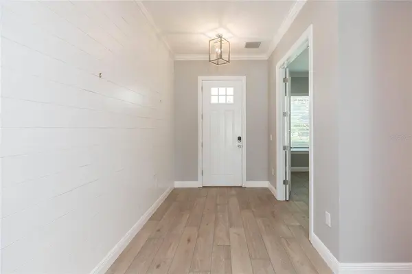 3621 W DE LEON ST, Tampa, FL 33609