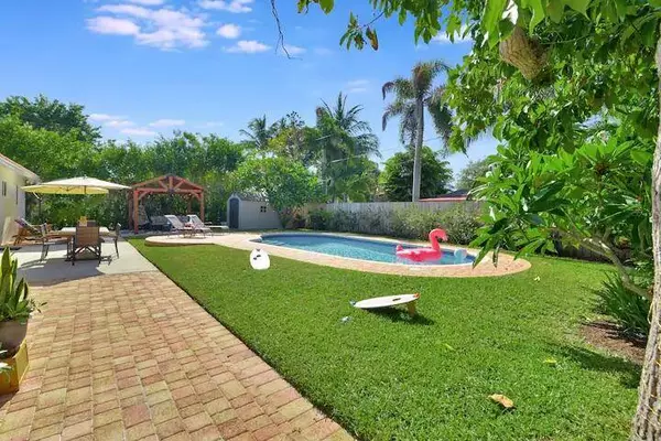 2320 NE 51st ST, Lighthouse Point, FL 33064