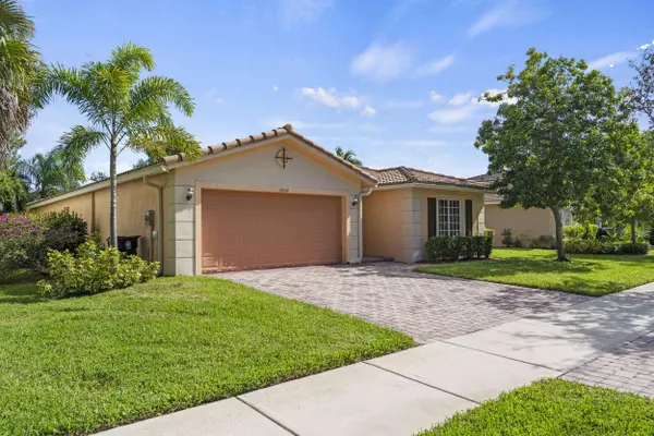 2064 SW Newport Isles BLVD, Port Saint Lucie, FL 34953