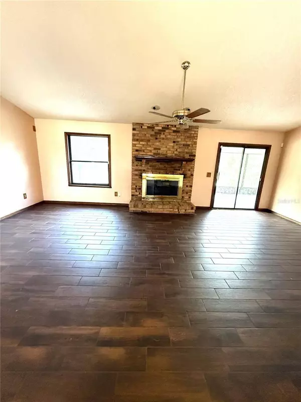 1891 MARYSVILLE DR, Deltona, FL 32725