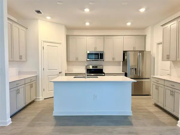 2410 RELAXING LN, Kissimmee, FL 34744