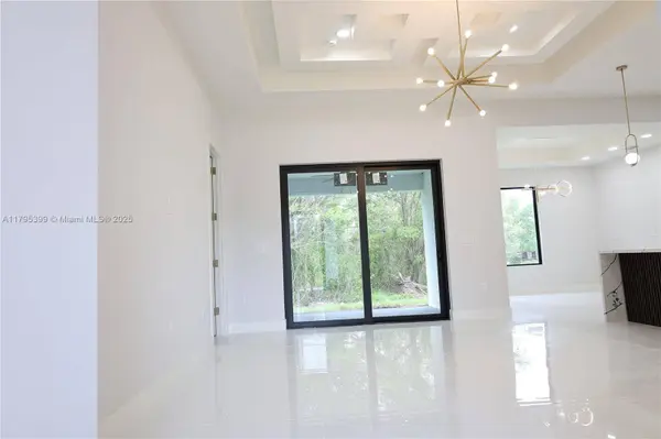 438 S Rathburn ST, Lehigh Acres, FL 33974