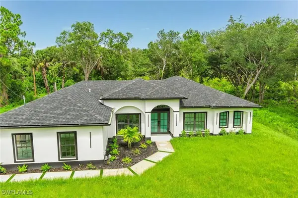 407 Washington AVE, Lehigh Acres, FL 33972
