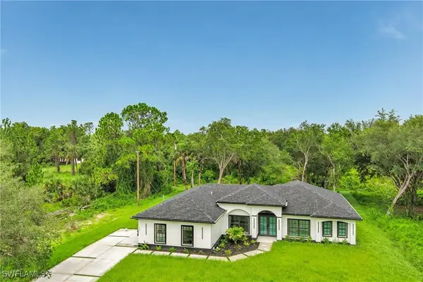 407 Washington AVE, Lehigh Acres, FL 33972