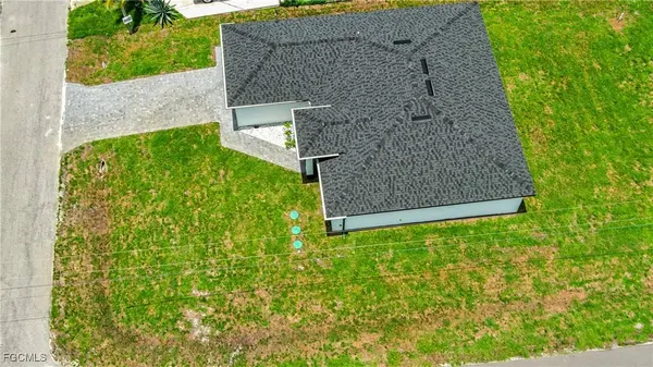 2800 33rd ST SW, Lehigh Acres, FL 33976