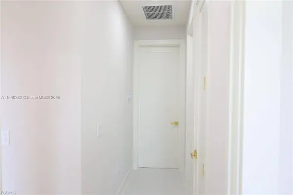 2800 33rd ST SW, Lehigh Acres, FL 33976