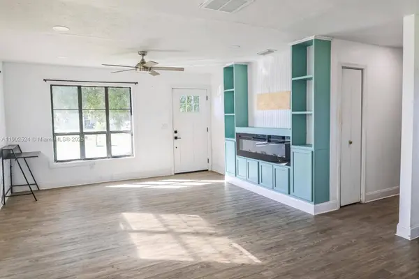 3216 22ND ST SW, Lehigh Acres, FL 33976