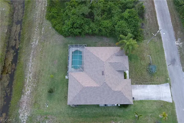 1130 Bari ST E, Lehigh Acres, FL 33974