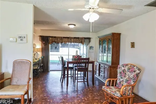 1433 SE 14th TER, Cape Coral, FL 33990