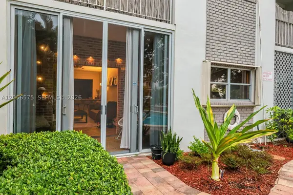 1541 NE 34th Ct #104, Oakland Park, FL 33334