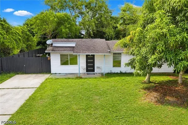 480 Valley DR, Lehigh Acres, FL 33936