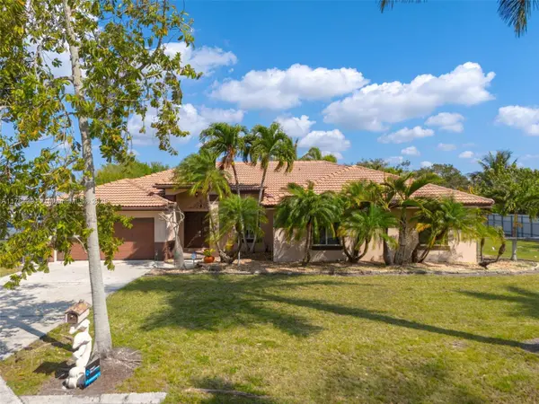 20317 SW 324th St, Homestead, FL 33030