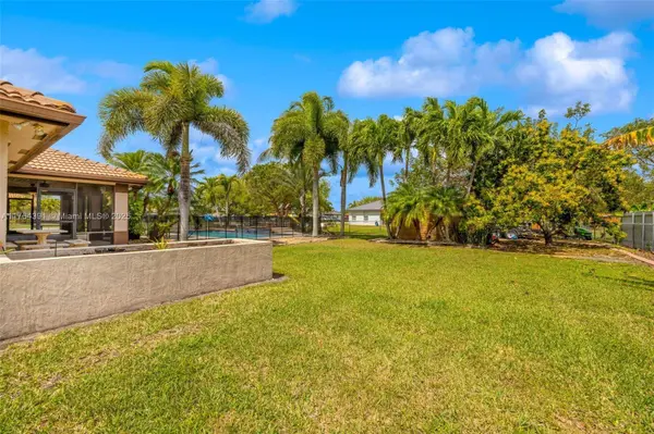 20317 SW 324th St, Homestead, FL 33030