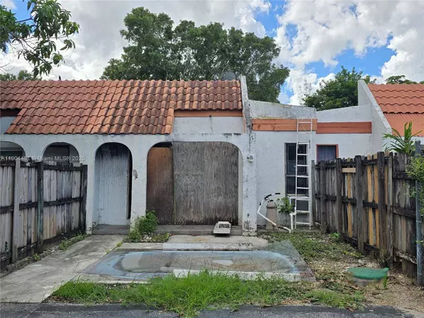 2211 NW 55th Ter, Lauderhill, FL 33313