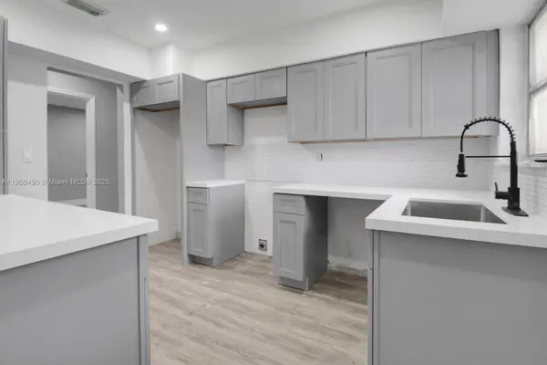 643-645 NE 149th St, Miami, FL 33161