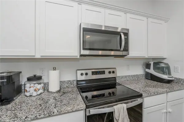 35567 BUTTONWEED, Zephyrhills, FL 33541