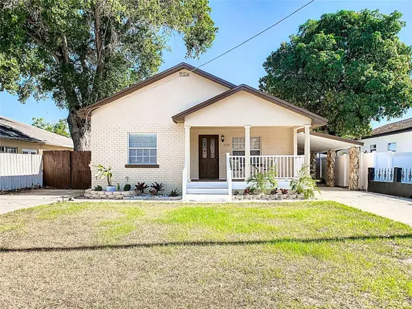 3321 W AILEEN ST, Tampa, FL 33607