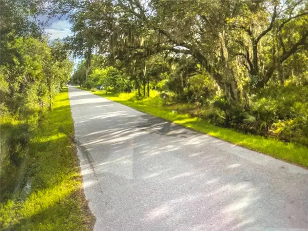 3233 DOUGLAS RD, Port Charlotte, FL 33980