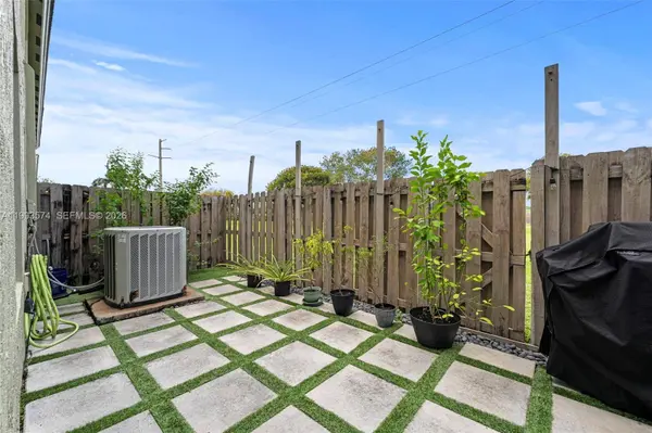 2338 SE 16th Ter, Homestead, FL 33035