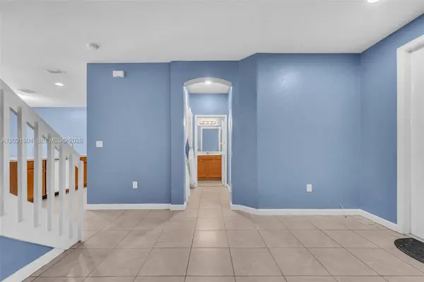 207 SE 37th Pl, Homestead, FL 33033