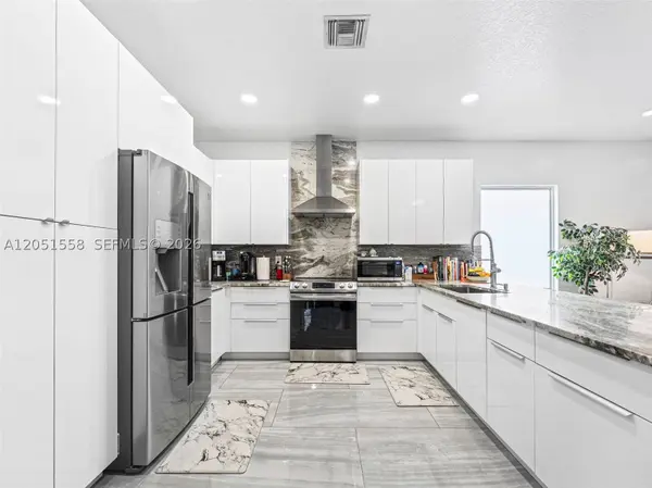 135 Catania Way, Royal Palm Beach, FL 33411