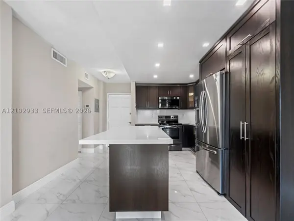 1800 NW 24th Ave #1019, Miami, FL 33125