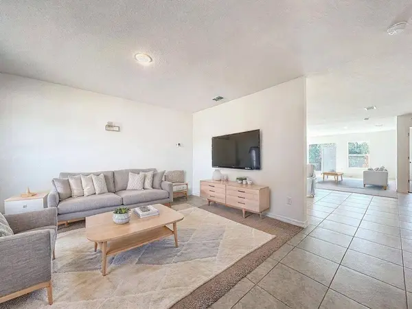 1390 Schumann DR, Sebastian, FL 32958