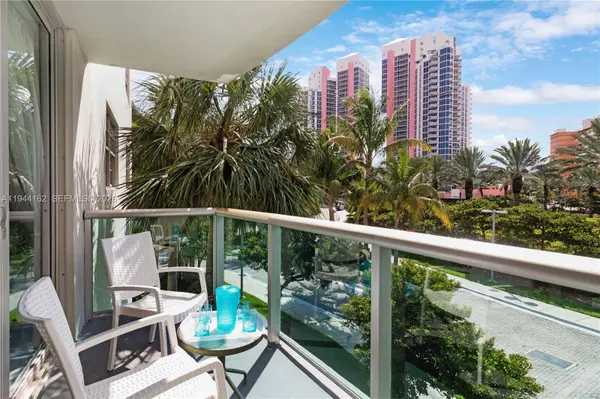 19370 Collins Ave #227, Sunny Isles Beach, FL 33160