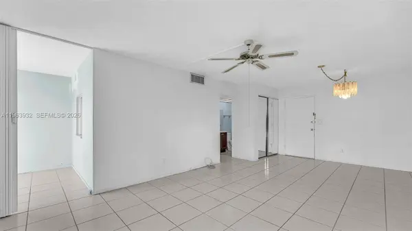 200 172nd St #222, Sunny Isles Beach, FL 33160