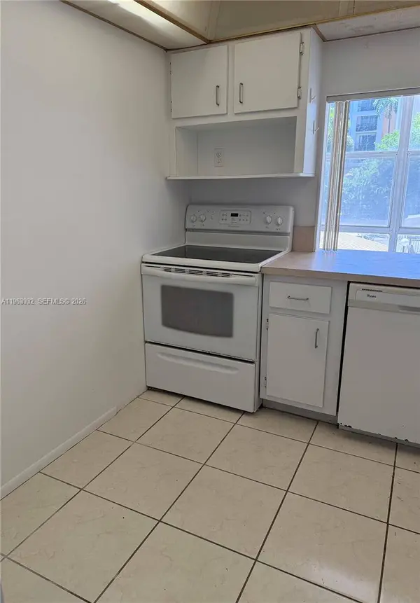 200 172nd St #222, Sunny Isles Beach, FL 33160