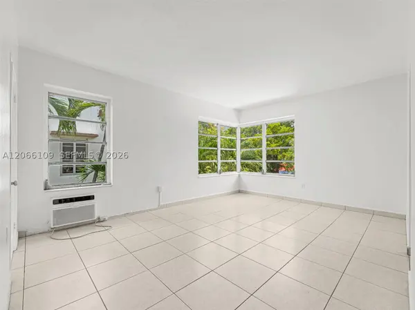 821 Jefferson Ave #3, Miami Beach, FL 33139