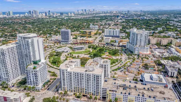 1830 Radius Dr #405, Hollywood, FL 33020