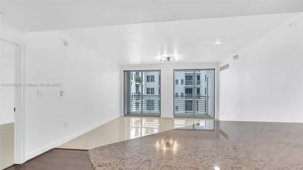 1830 Radius Dr #405, Hollywood, FL 33020