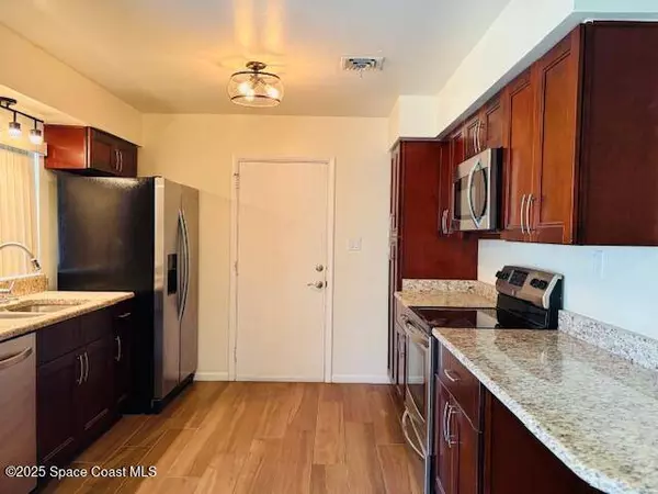 115 Gary LN, Cocoa, FL 32922