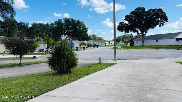 4006 Dewberry CIR, Melbourne, FL 32901