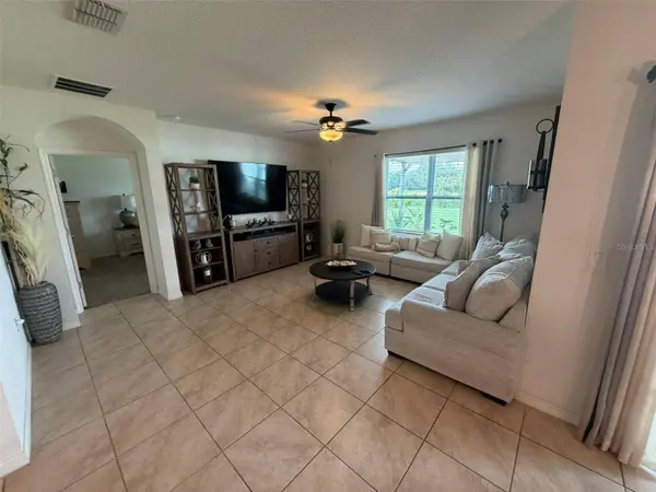 5606 WESTERN SUN DR, St Cloud, FL 34771