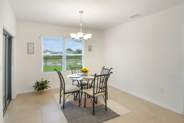 19420 Mossy Ledge Ter, Lehigh Acres, FL 33936-2256