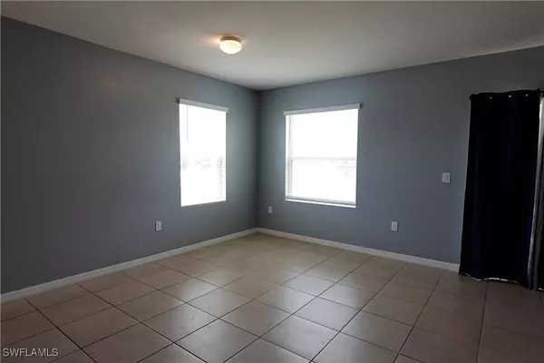 8350 Tortoise Isle CT, Lehigh Acres, FL 33972