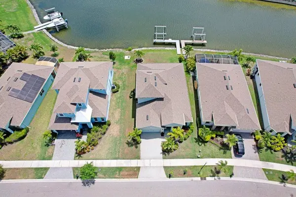 5425 WISHING ARCH DR, Apollo Beach, FL 33572