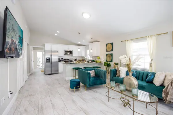 811 HOFFMAN BLVD, Tampa, FL 33612