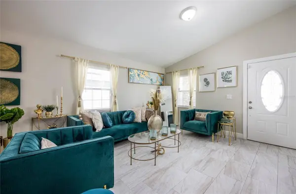 811 HOFFMAN BLVD, Tampa, FL 33612