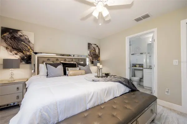 811 HOFFMAN BLVD, Tampa, FL 33612