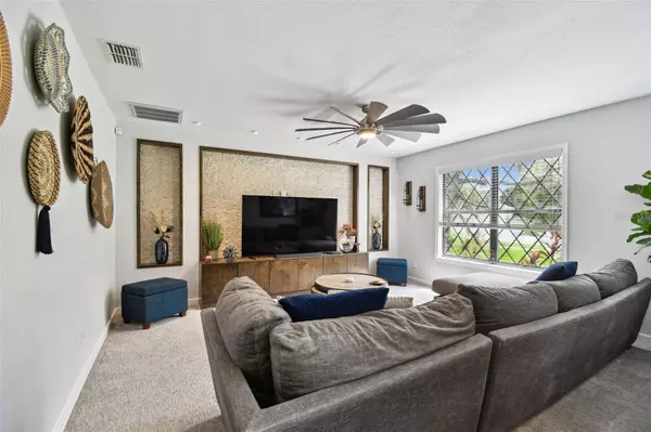 1426 ENISWOOD Pkwy, Palm Harbor, FL 34683