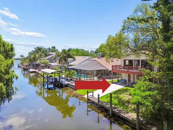 3141 N CANAL DR, Palm Harbor, FL 34684