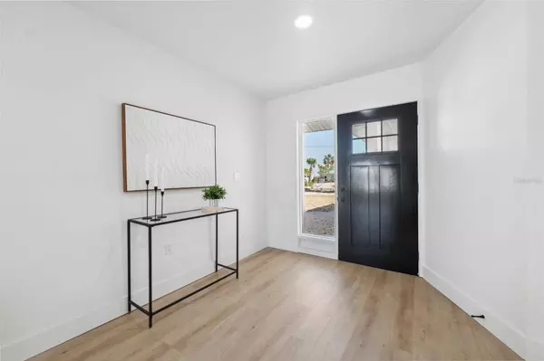 9920 SPOONBILL RD E, Bradenton, FL 34209